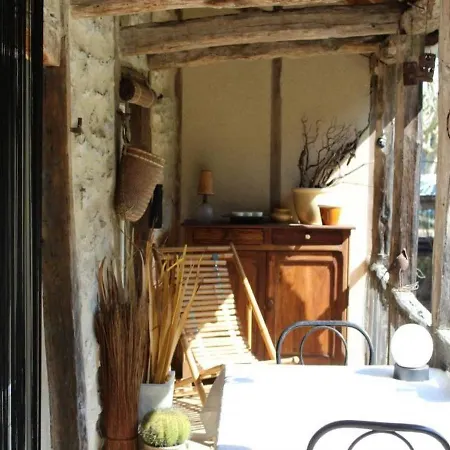 House La Tannerie بيت للعطل